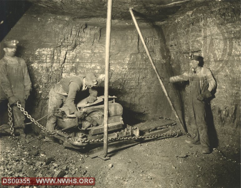 Crozer Coal & Coke cutting machine Elkhorn WV circa 1933