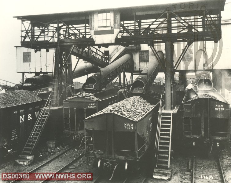 Loading cars at Pond Creek No. 4, Raysal WV on Dry Fork Branch circa 1935