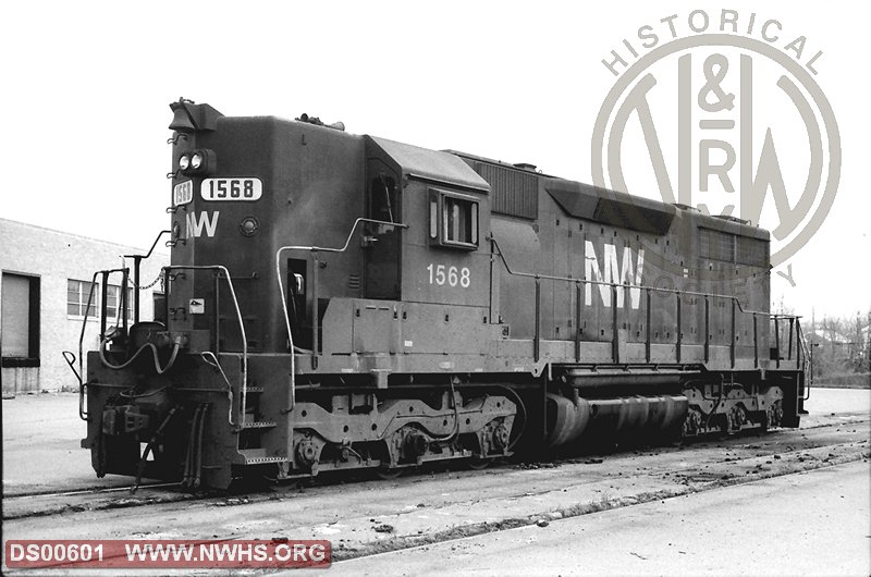 N&W EMD SD35 No. 1568 at Front Royal VA