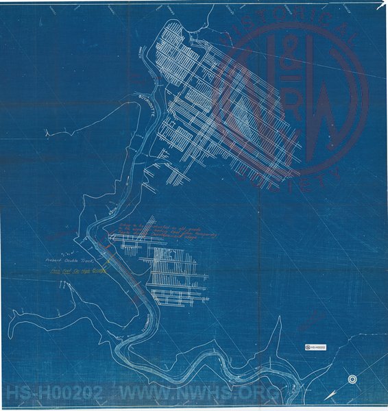 Map along Guyandotte River showing mine layout in relation to railroad property