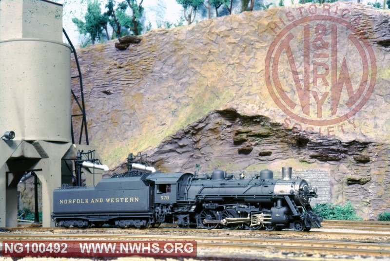 Model of N&W Class E2A 578  at coaling station