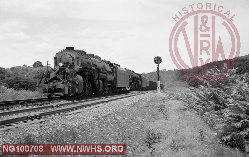 N&W Y6 2142 at MP 253.4 (Bonsack)