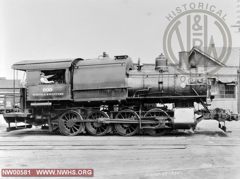 Class W-6 #800, Right side view-B&W (Built from. W-1 #800)