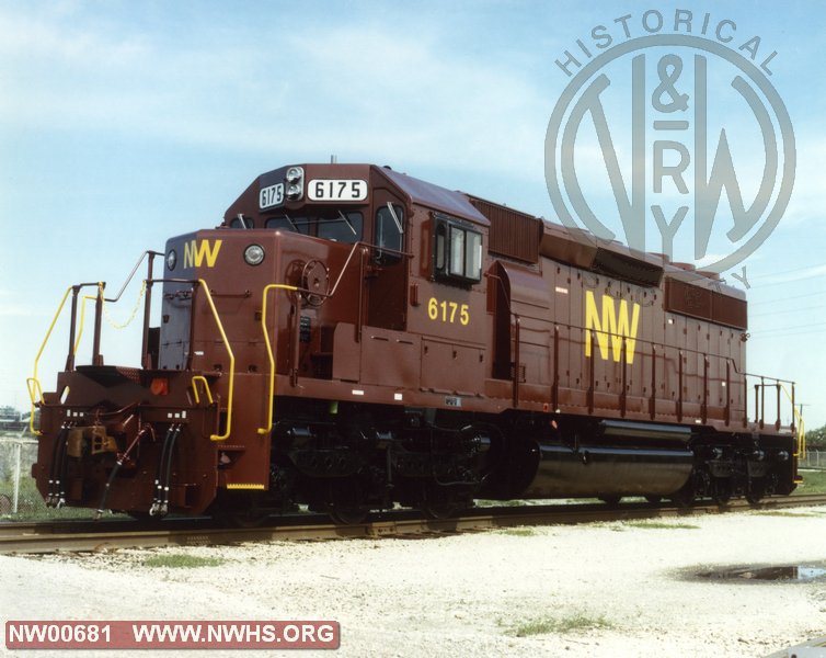 EMD SD40-2 #6175 3/4 View Color (Builder Photo)