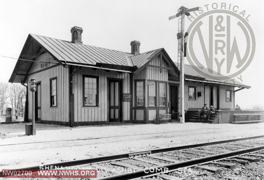 Ashby, VA. Combination Passenger Station, B&W - 1917