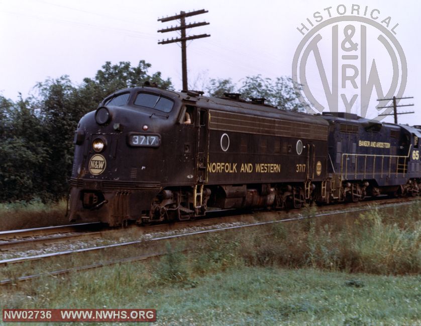 F7a #3717, Left 3/4 View, Color @ Ulster, PA