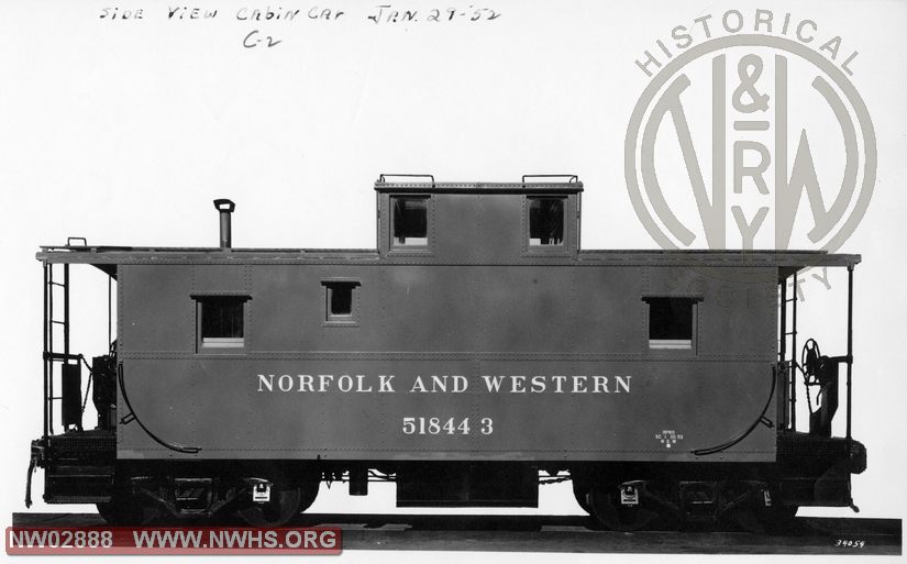 C2 Caboose #518443, Side View, B&W