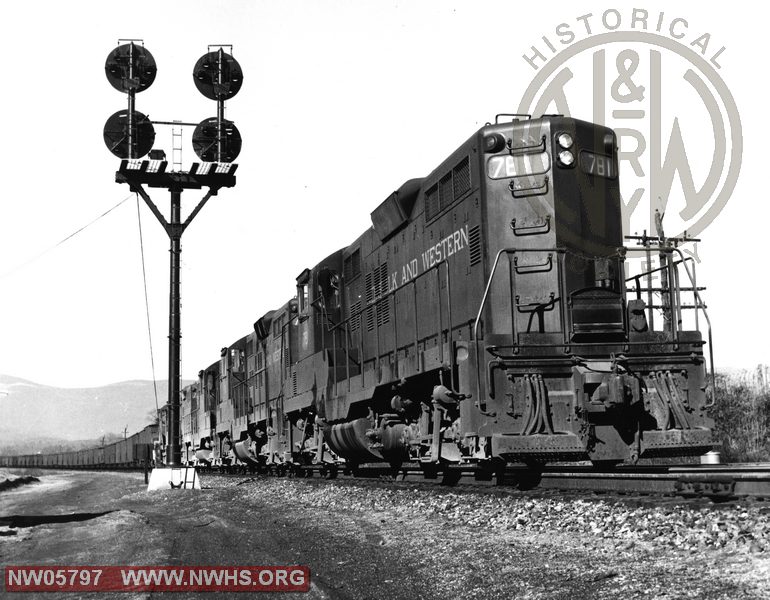 N&W GP9 Loco. No. 781 on Head End of Coal Train