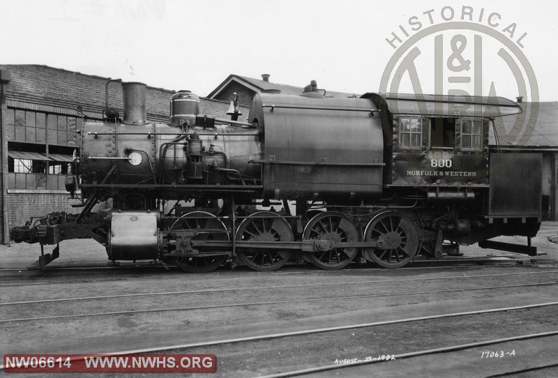 W6 800 Left Side View at Roanoke, VA Aug. 29, 1932