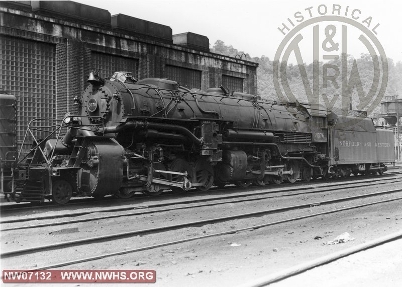  Class Y3a 2076,Left Side 3/4 View at Williamson, WV