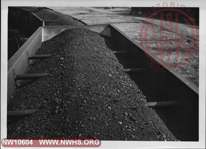 Closeup view of top of loaded coal hopper, possibly class H-13 Hopper 93000