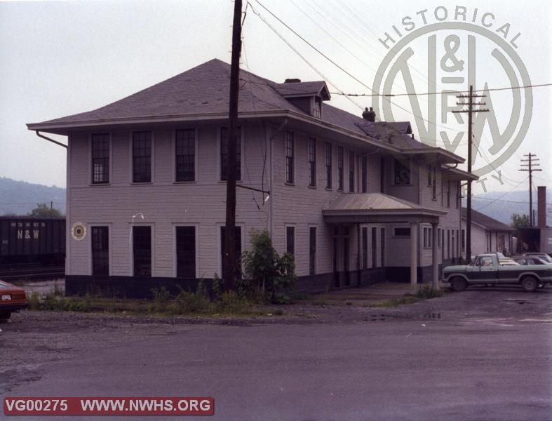 Passenger Station, Rear 5/8 View, Color @ Princeton, WV