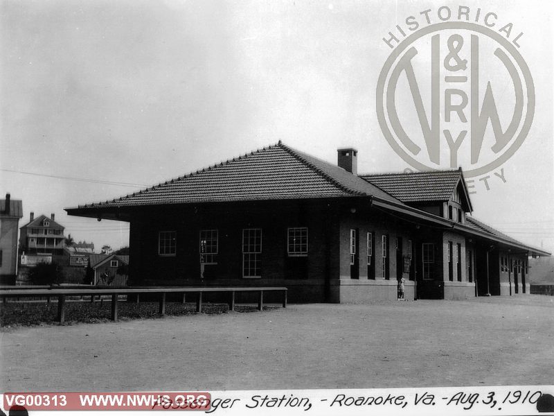 VGN Passenger Station at Roanoke, VA Aug. 3, 1910