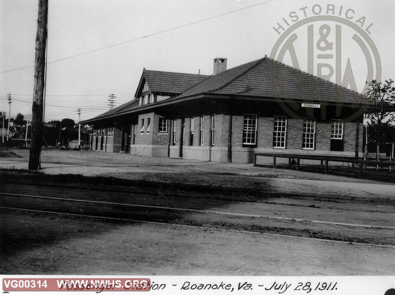 VGN Passenger Station at Roanoke, VA Aug. 3, 1910