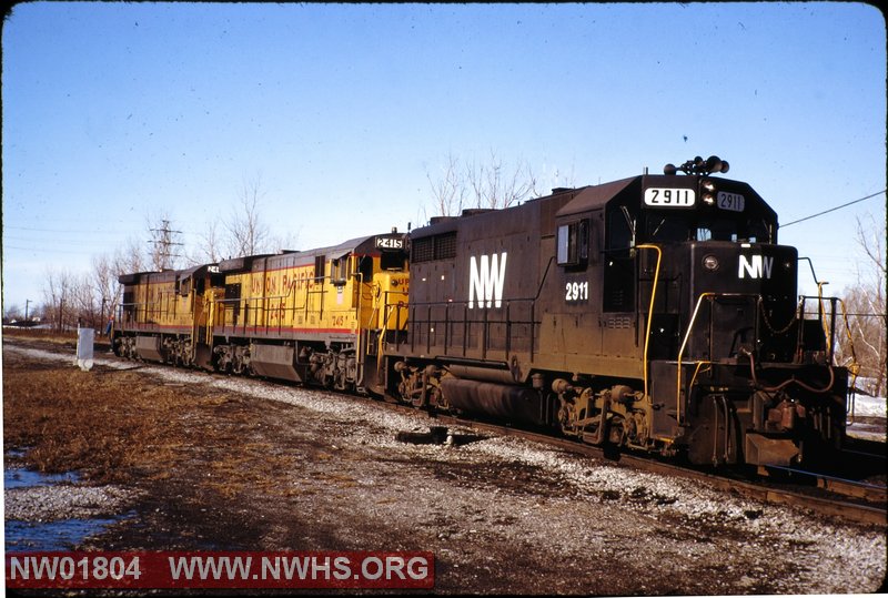 N&W EMD GP35 #2911 at Sloan, OH