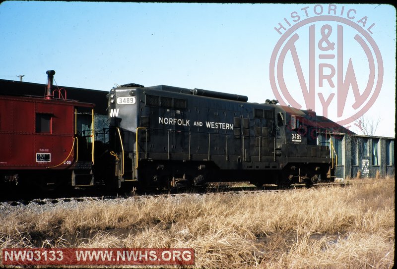 NW GP9 #489 Left Side 3/4 Front View at Suffolk, VA.