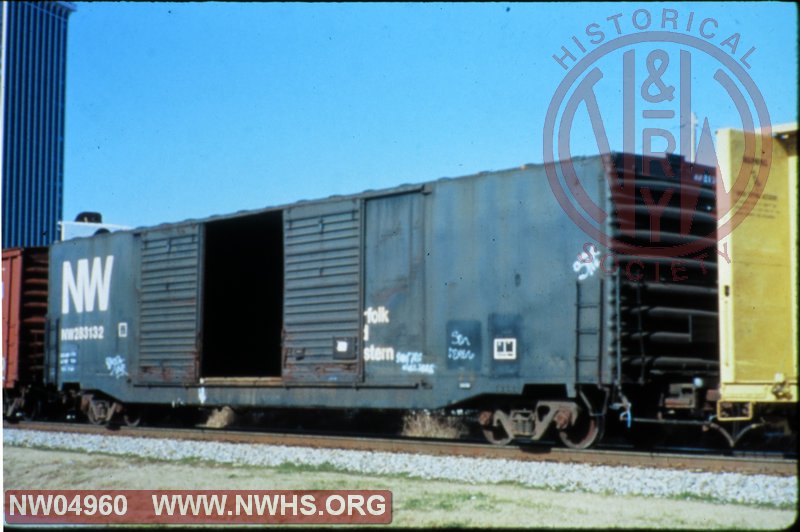 NW 283132 Box Car