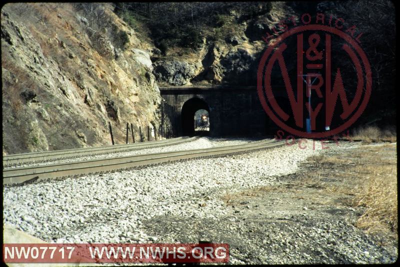 NS 3224 leads a train westbound out of Montgomery Tunnel