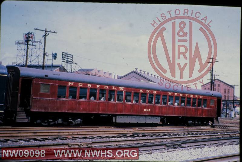 NW 1642 Coach Car