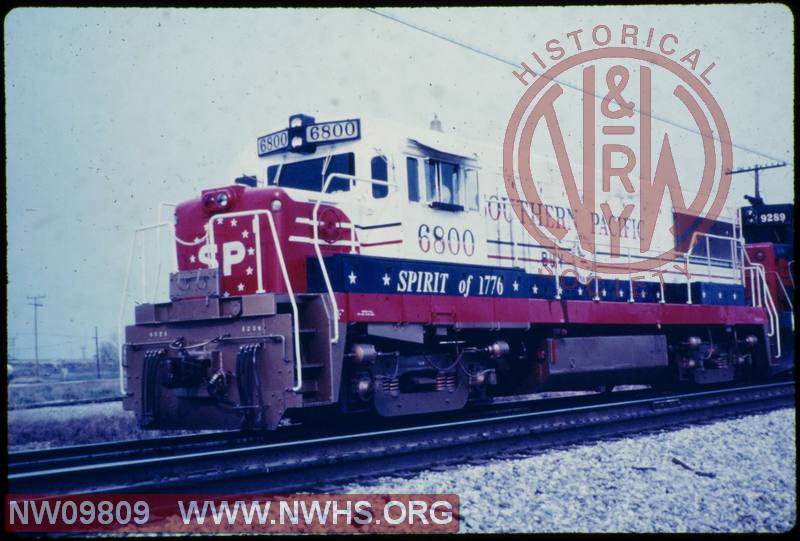 Southern Pacific GE U-28-B #6800, bicentennial paint scheme