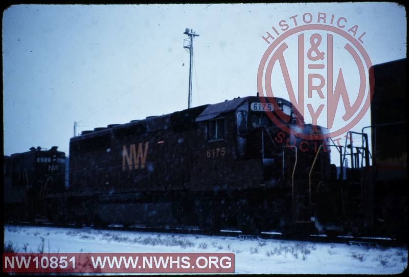 N&W EMD SD40-2 #6175 at Conneaut, OH