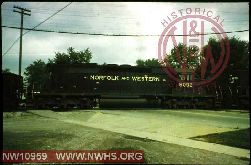 N&W EMD SD40-2 #6092 at Spencer, OH