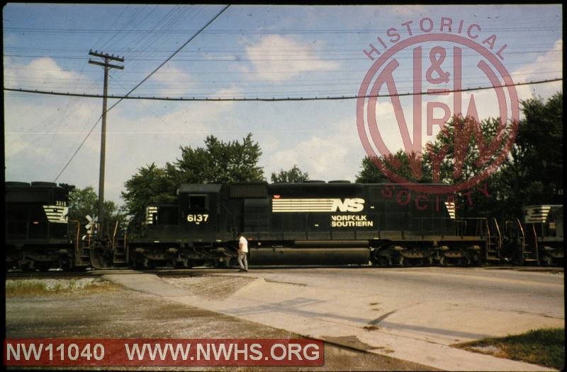 NS EMD SD40-2 #6137 at Spencer, OH