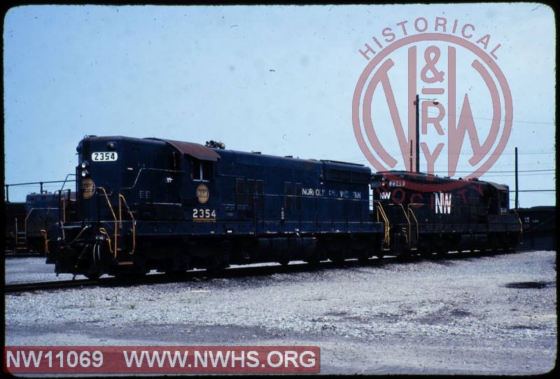 N&W EMD SD9 #2354 at Norfolk, VA