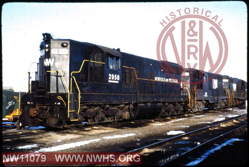 N&W EMD SD9 #2958