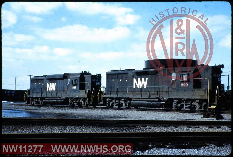 N&W EMD GP35 #229 and N&W EMD GP30 #547 at Norfolk, VA