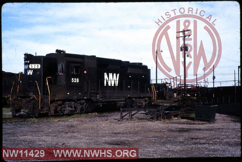 N&W EMD GP30 #528 at Norfolk, VA