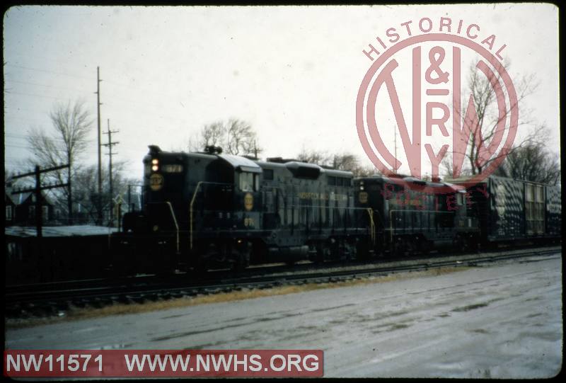 N&W EMD GP9 #871 at Circleville, OH