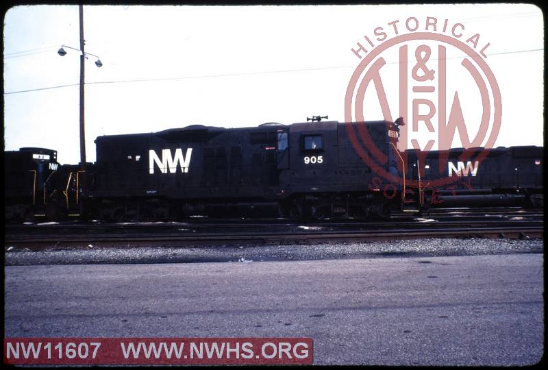 N&W EMD GP9 #905 at Norfolk, VA