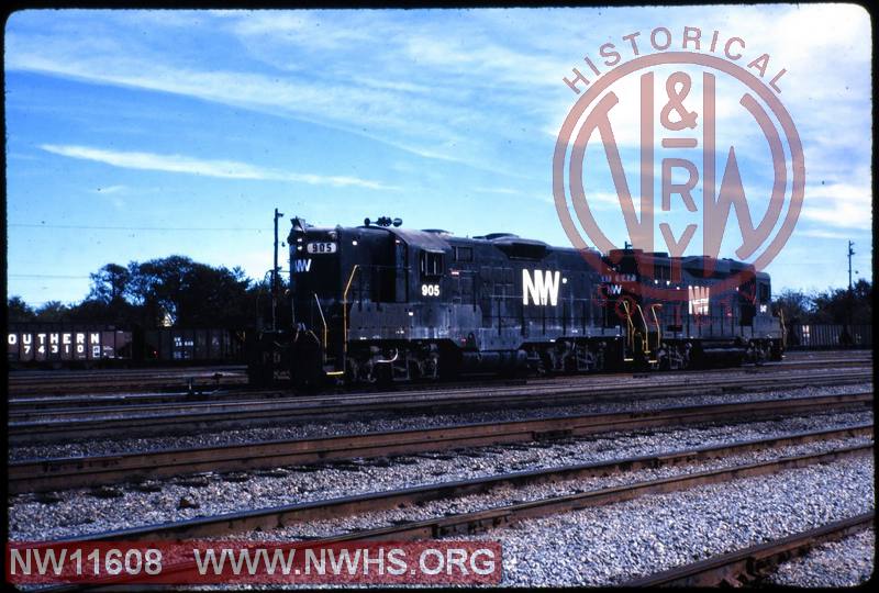 N&W EMD GP9 #905 at Norfolk, VA