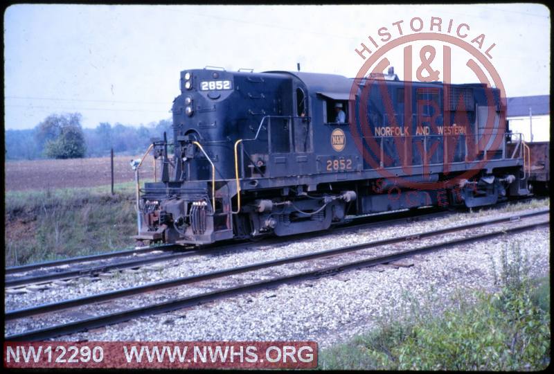 N&W RS11 2852 at Brewster OH  15 May 1968