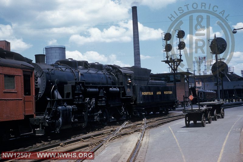 N&W S1a 232 at Roanoke passenger station