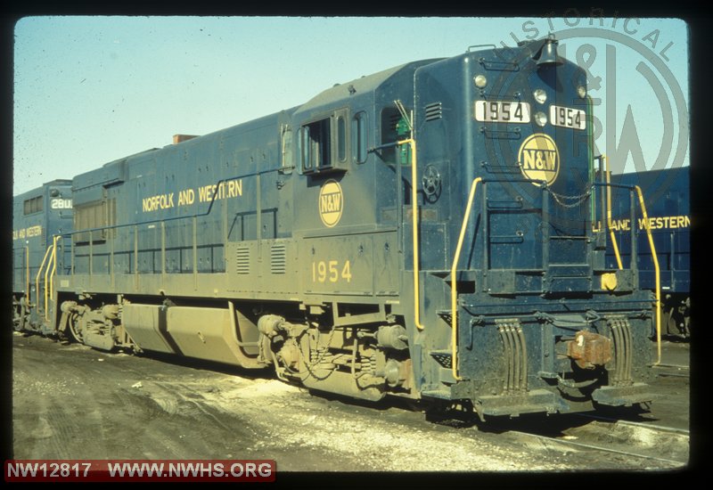 N&W GE U30B #1954