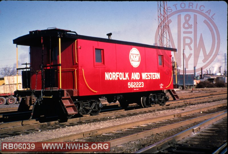 N&W Caboose #562223