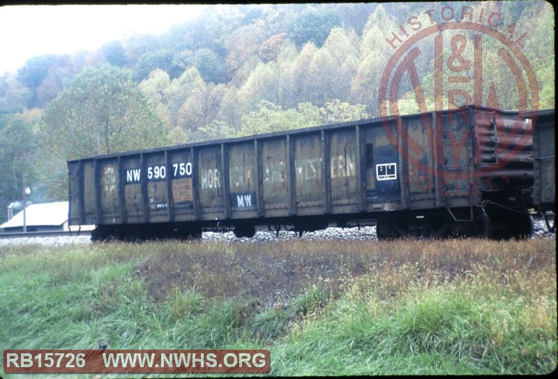 N&W Class G26 Gondola, Crossties Loading #590750 at Christiansburg, VA