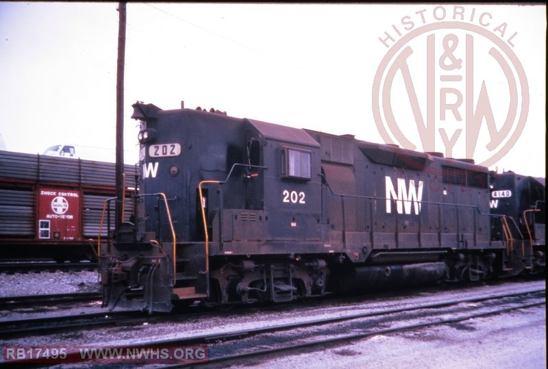 N&W EMD GP35 #202