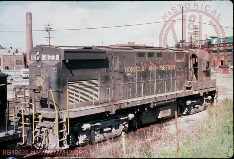 N&W ALCO C-424 #423 at Brewster, OH