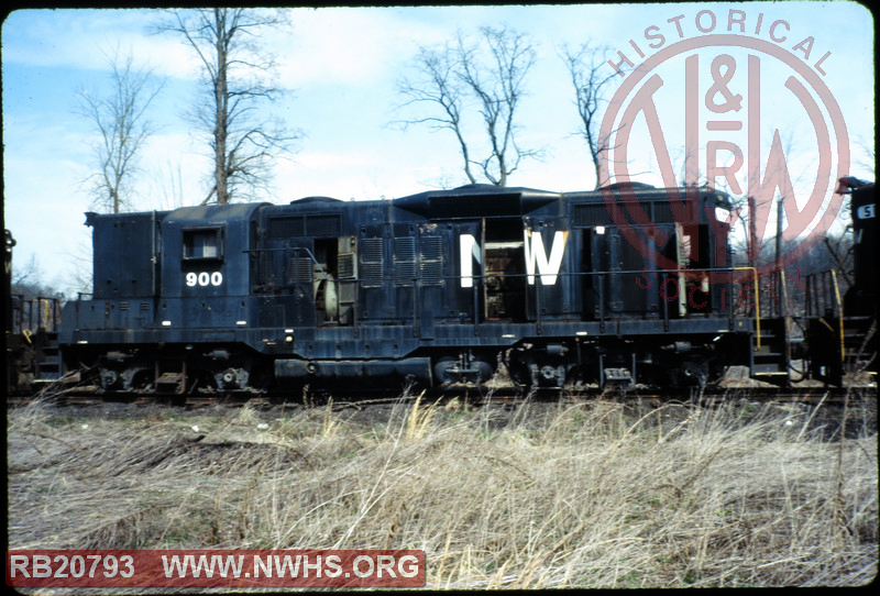 N&W EMD GP9 #900 at Radford, VA