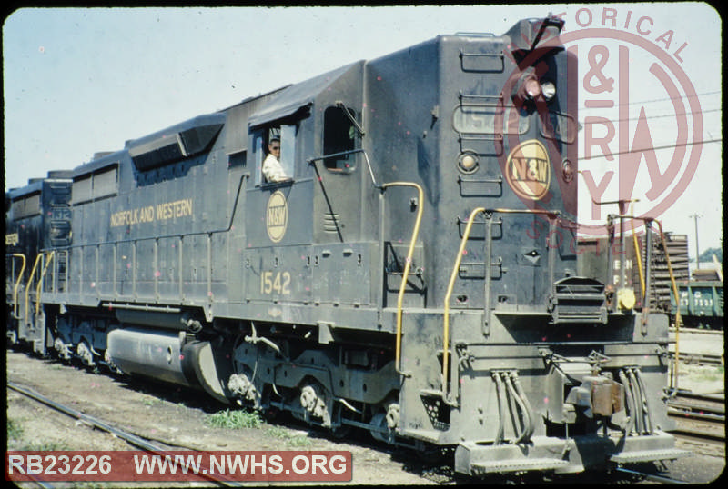 N&W EMD SD35 #1542