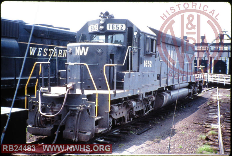 NWHS RB24483-Slide