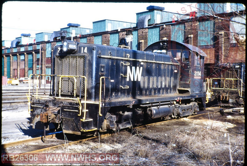 N&W EMD SW8 #2114 at Brewster, OH