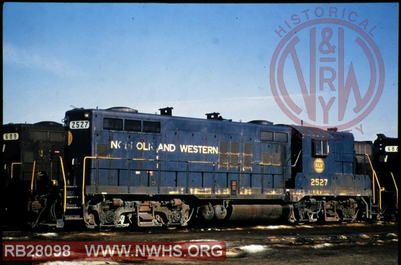 N&W EMD GP9 #2527