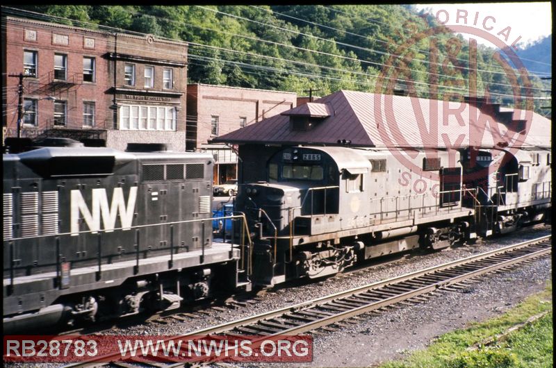 NWHS RB28783-Slide