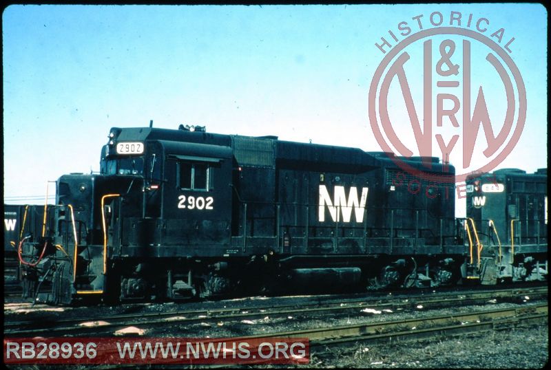 N&W EMD GP30 #2902 at Norfolk, VA