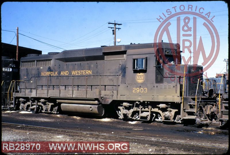 N&W EMD GP30 #2903 at Brewster, OH