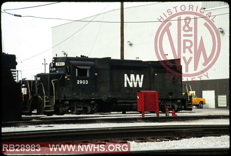 N&W EMD GP30 #2903 at Bellevue, OH